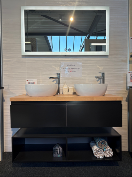 Badkamermeubel met spiegel